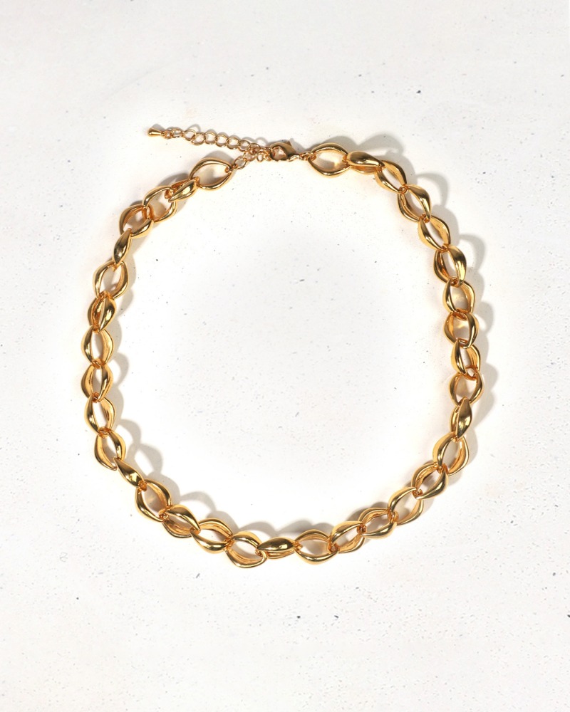 CLARE CHAIN NECKLACE